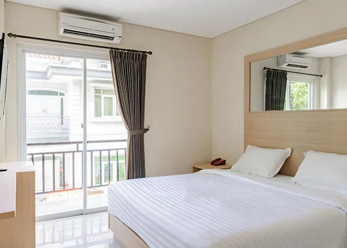 Collection O Near Airport Ngurah Rai クタ