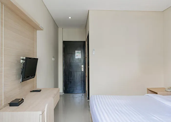 Collection O Near Airport Ngurah Rai クタ