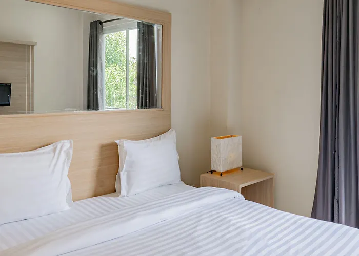 Collection O Near Airport Ngurah Rai ホテル 4*